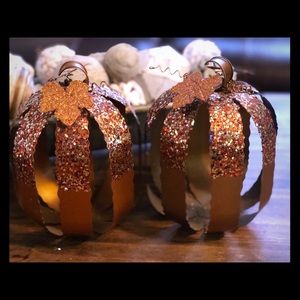 🍁🍂Metal Glitter Pumpkins (set of 2)